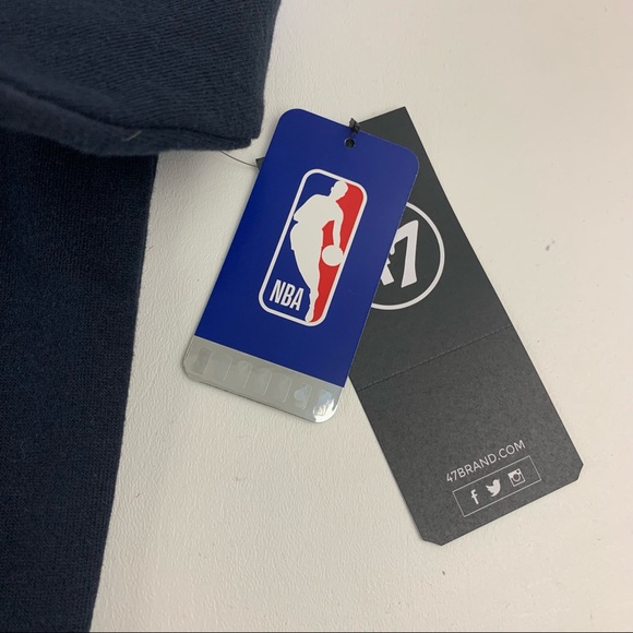 OKC Thunder NBA Sweatshirt. G37 - Picture 4 of 10